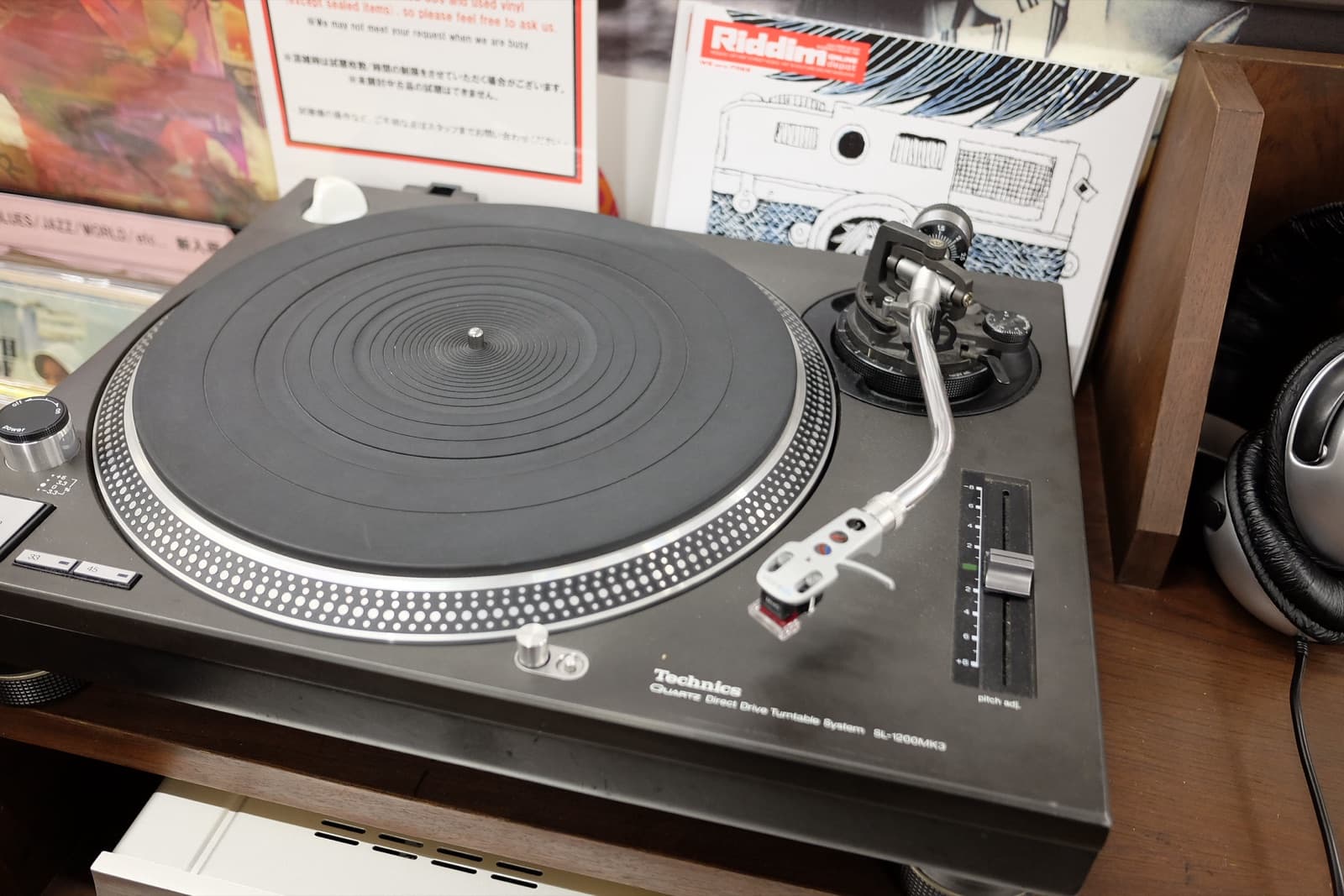 Black Technics SL-1200MK3 on a listening counter at Disk Union, Shinjuku